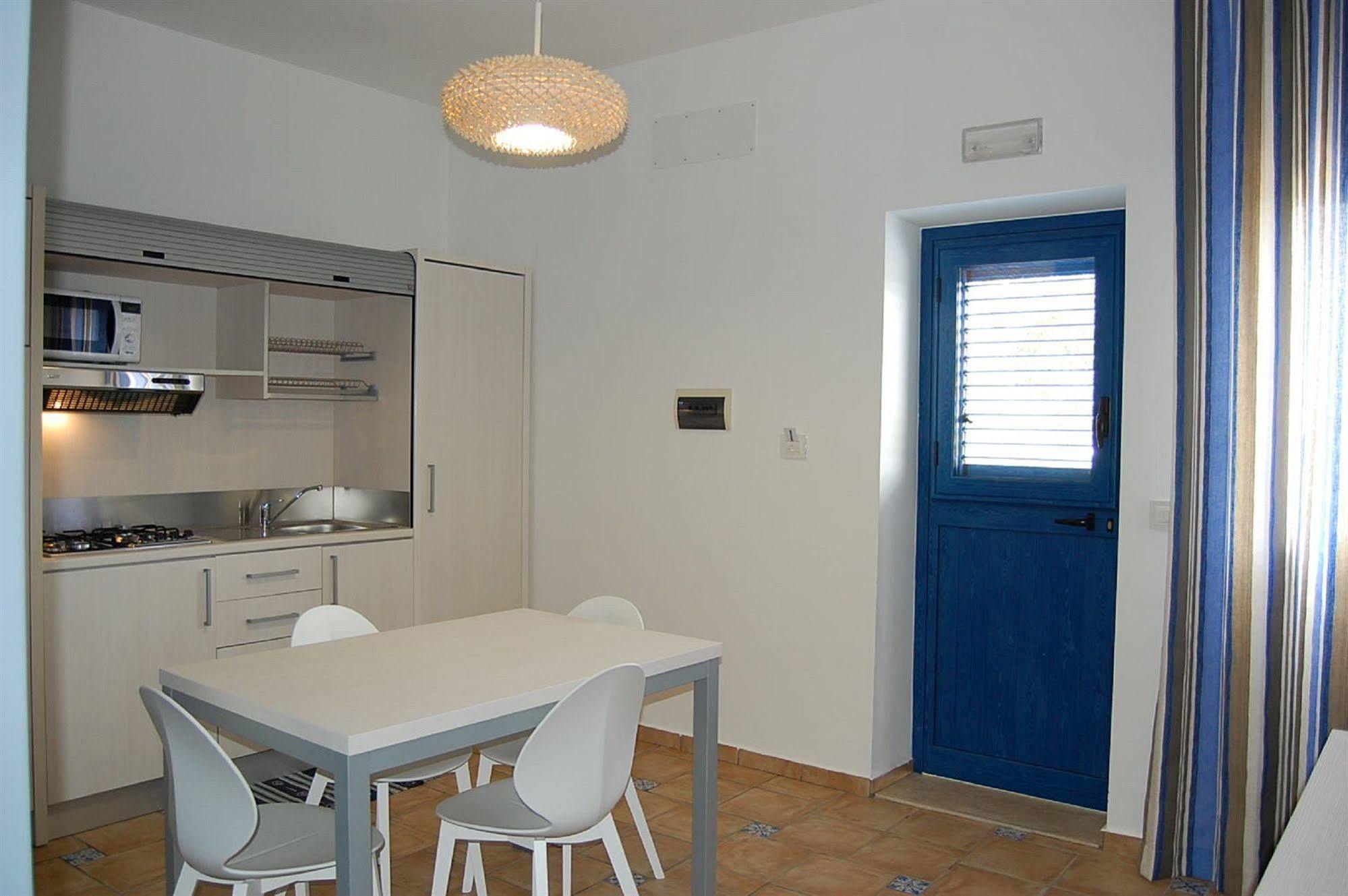 Petruso Resort Balestrate Bagian luar foto